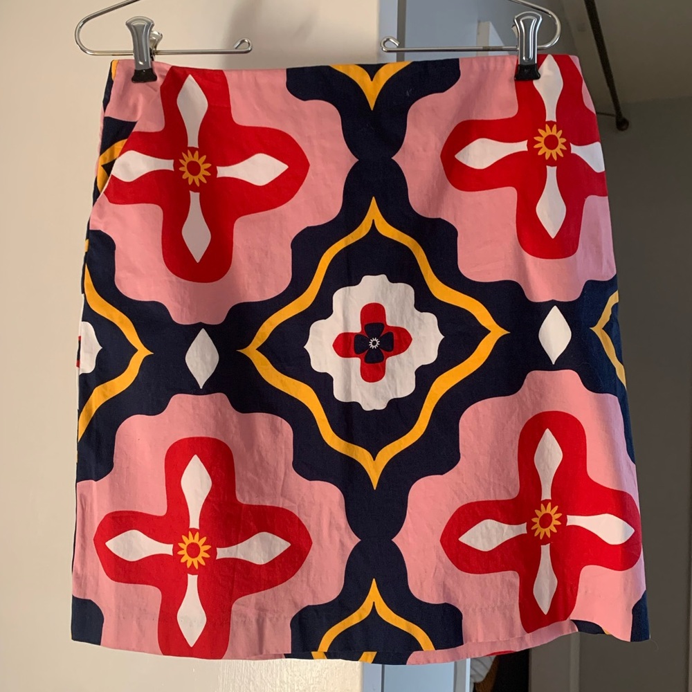 Boden skirt in red, pink, navy and yellow, size 8R.